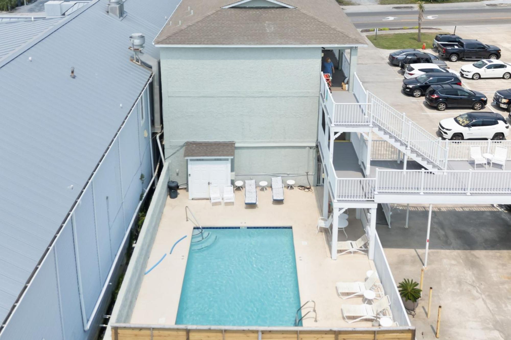 Cozy 1-Bedroom Condo With Pool Access In Ocean Isle Beach Exterior photo